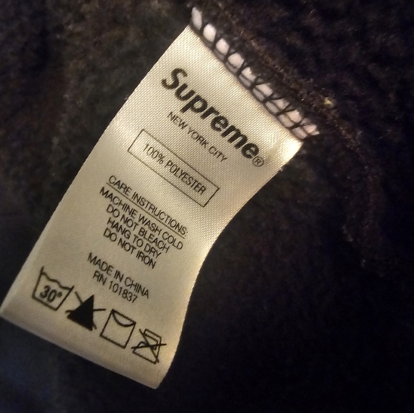 SUPREME Windstopper Jacket - Picture 5 of 12